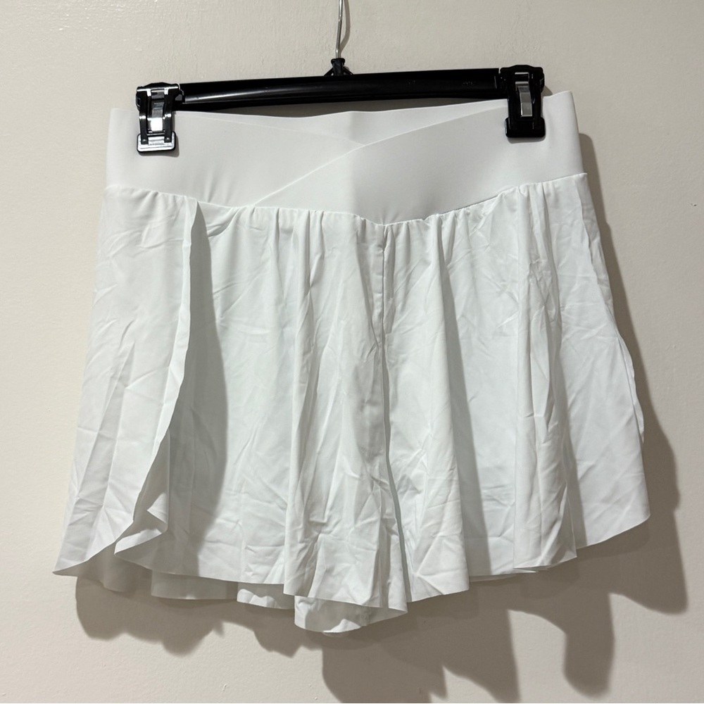 Women's Classic White Skorts